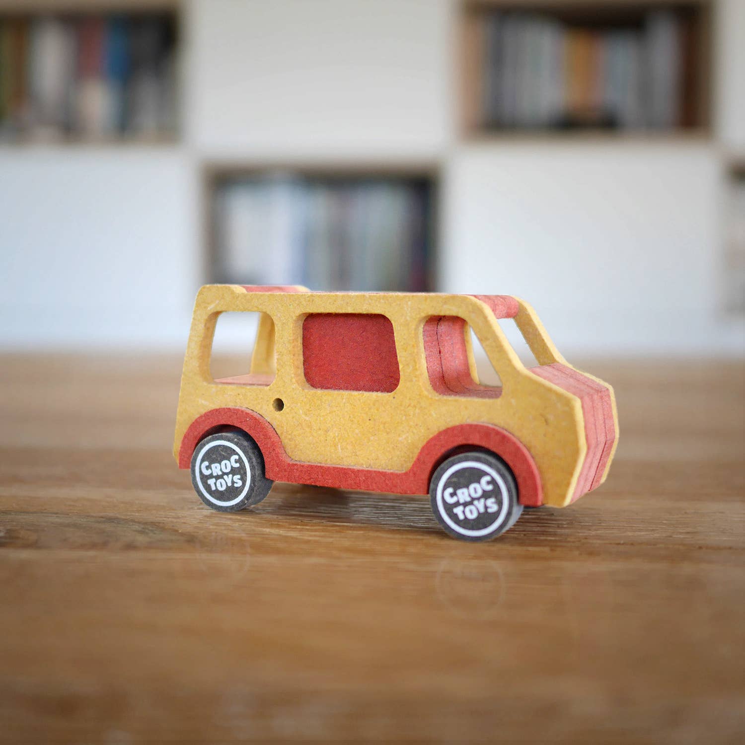 Croctoys - Wholesale Toy Car/Truck - Kids - Wooden vehicle construction kit: ANNE, the Super Van2