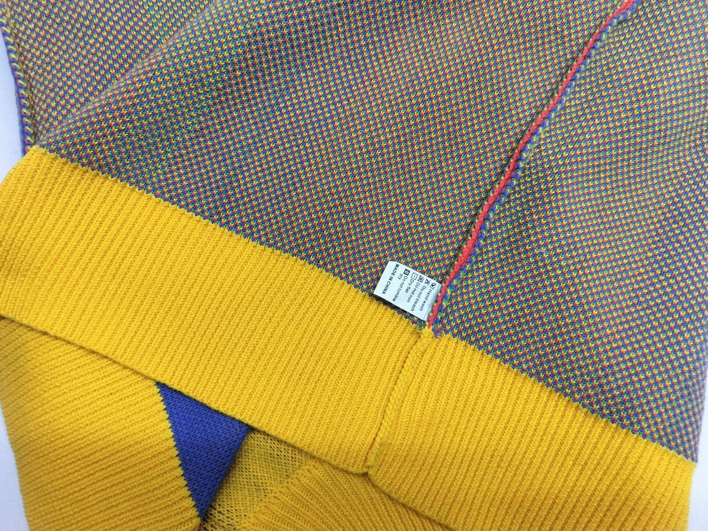 Karepango - Wholesale Knit Sweater - Unisex - NIJI: Thick knit jacquard sweater3