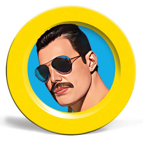Plates 'Freddie Cool' by DOLLY WOLFE for wholesale by ART WOW