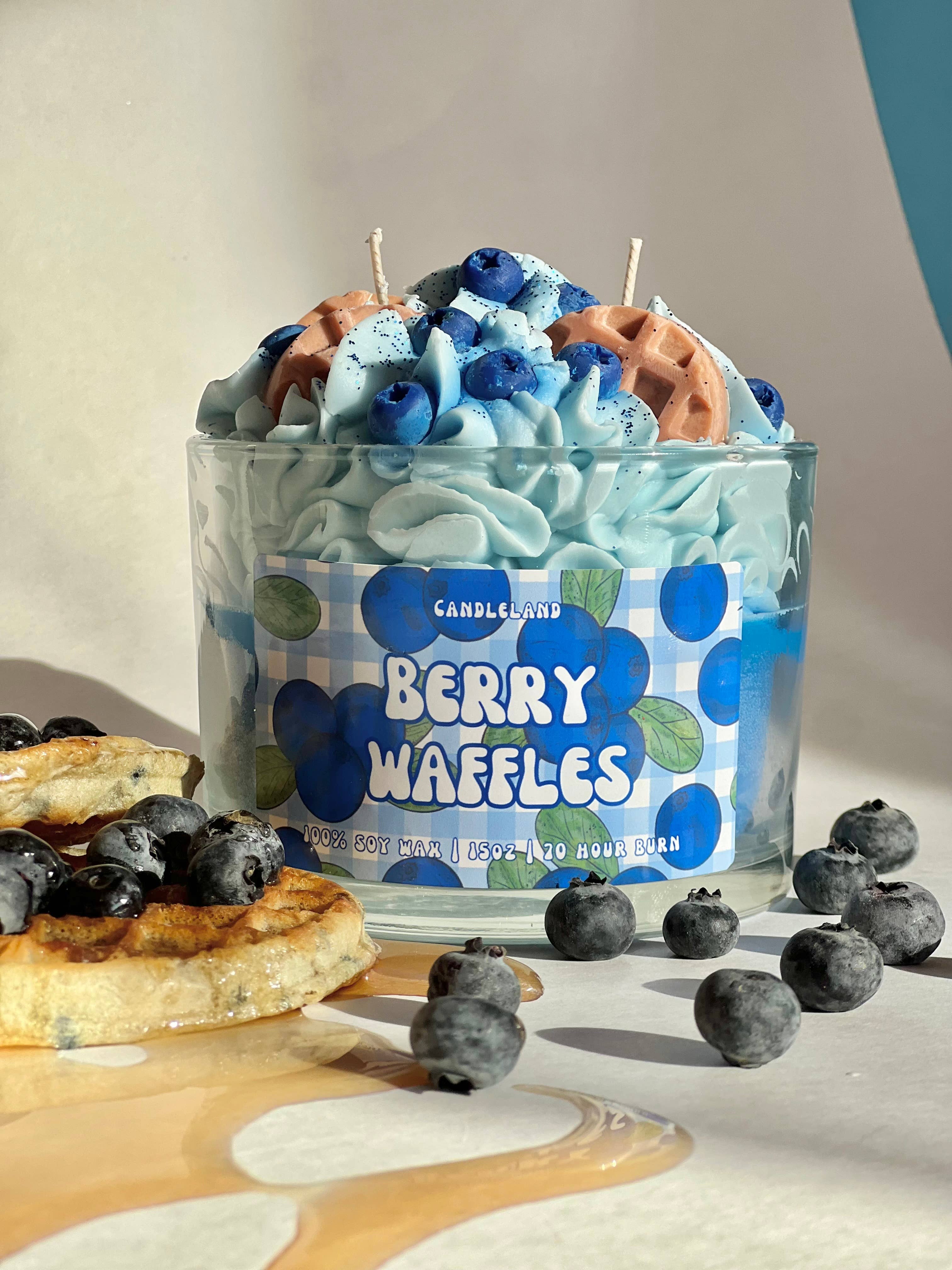 Candle Land - Vendita all'ingrosso Candele regalo - Candela ai Frutti di Bosco | Candela Dessert Montata0