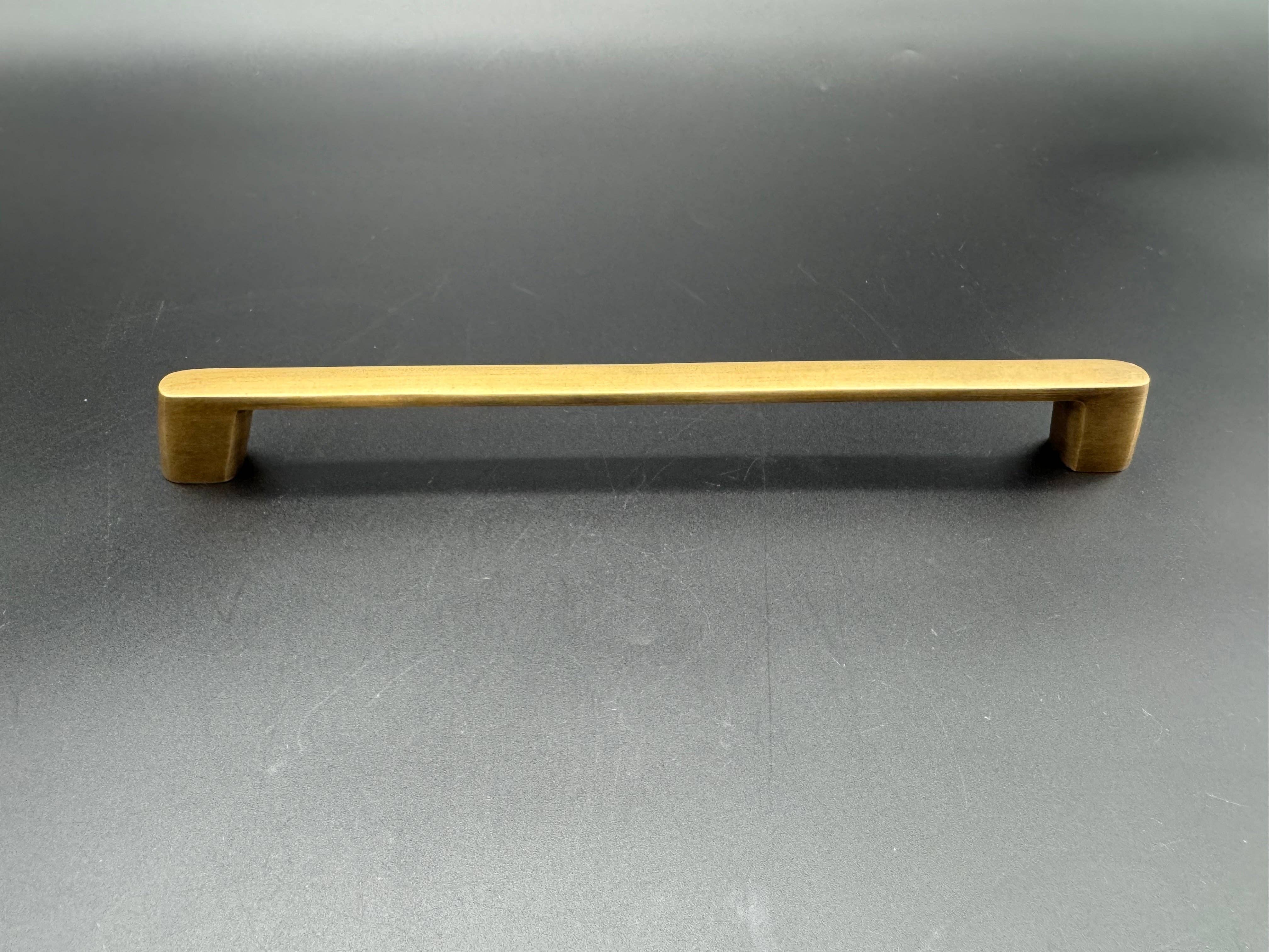 Bronze Betty - Wholesale Knob/pull - Brass Pull, Set #4, 27cm1