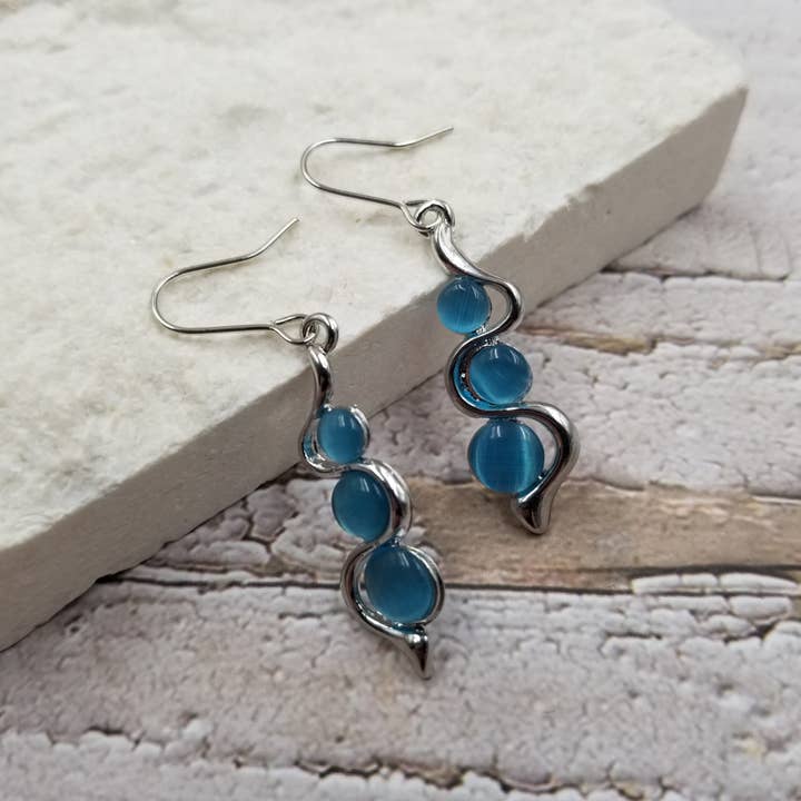 Treasure Wholesale - Wholesale Dangle Earrings - Wave earrings1