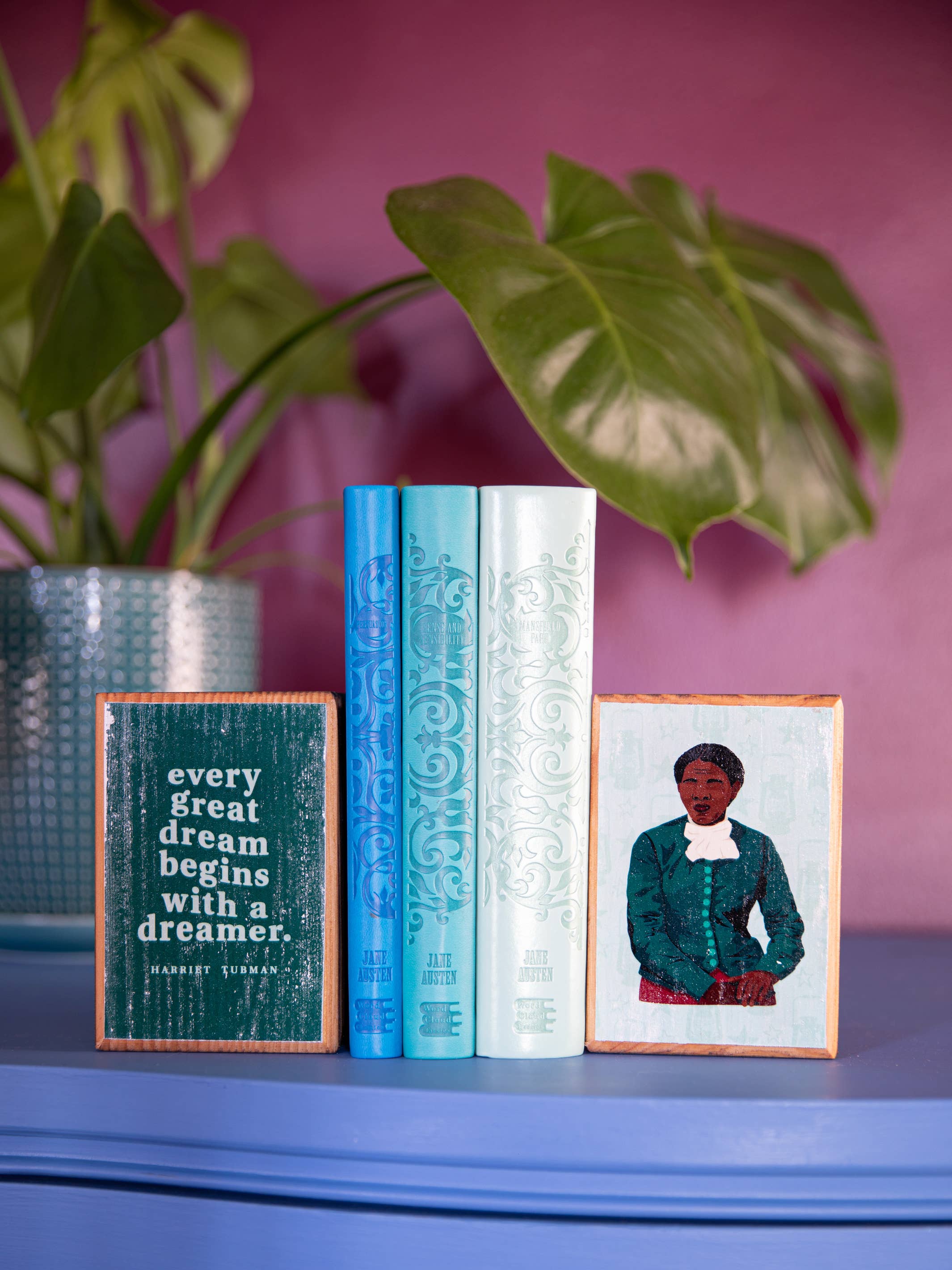 ARCHd – Suporte para livros por atacado – Conjunto de Bookend Harriet Tubman2