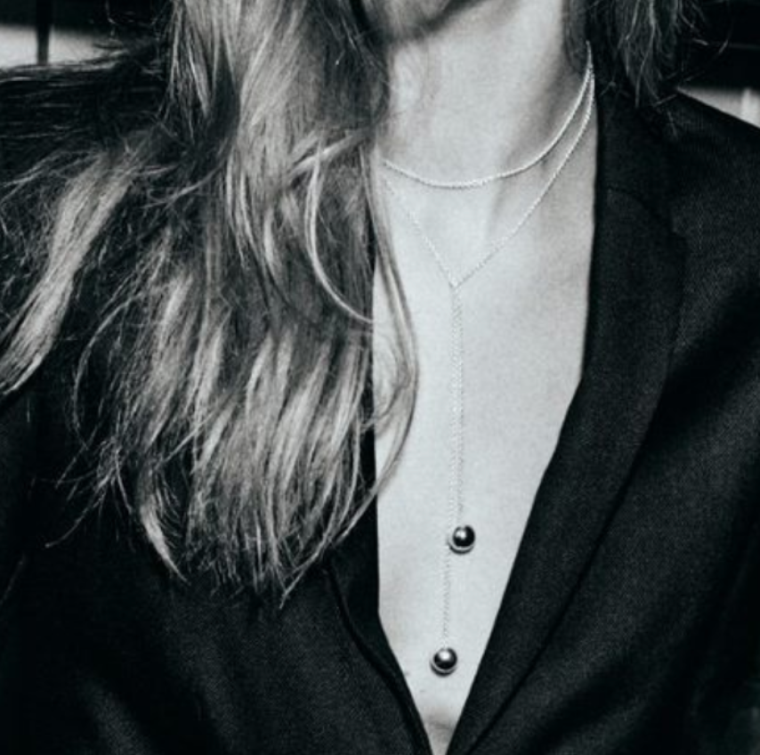 HoopLa - Vendita all'ingrosso Collane a catena e maglie - Collana in acciaio con corda a laccio, nappina a sfera e catena avvolgente Audrey.9