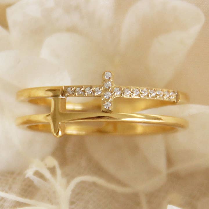 Bague à double croix Pave pour la vente par LoveStory Collection