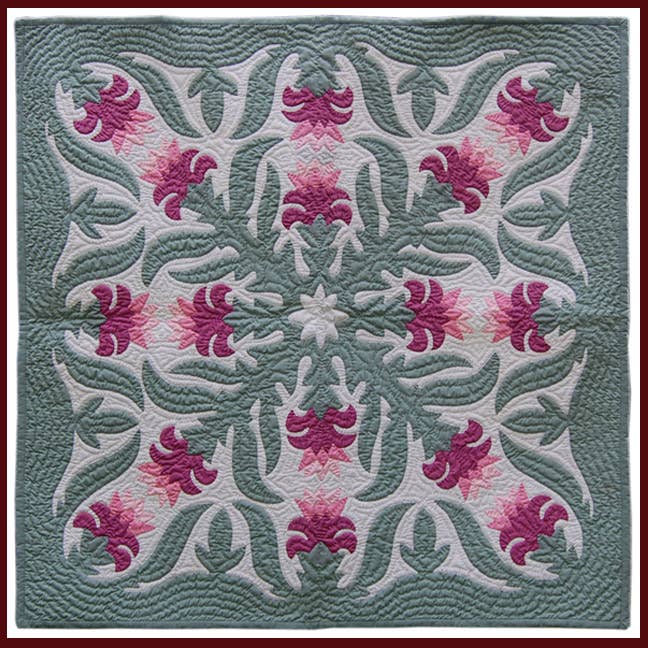 Roze Hawaïaans gewatteerd 42" wandkleed met Guzmania-ontwerp voor wholesale door DBI Hawaii