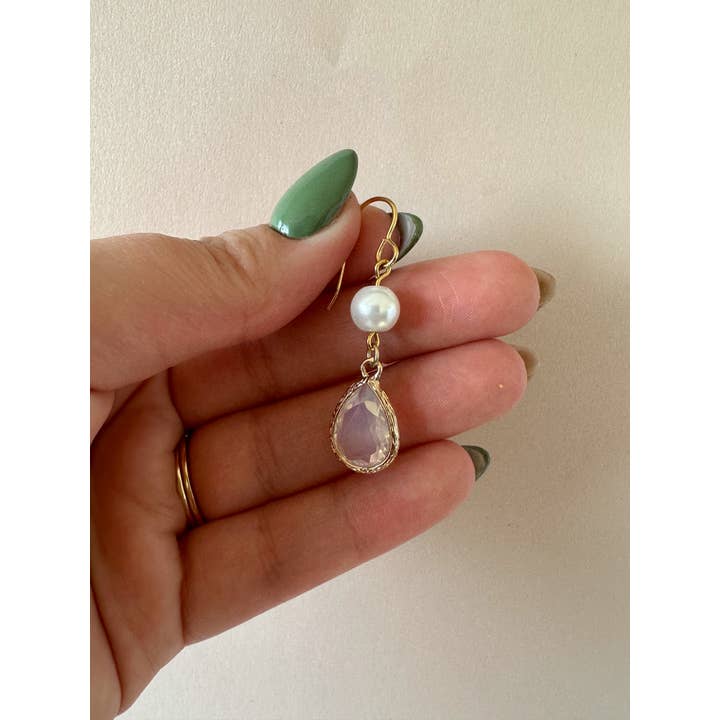 Clay & Fern Co. - Wholesale Dangle Earrings - Enya Earrings - Pearl & Opal Gold Earrings4