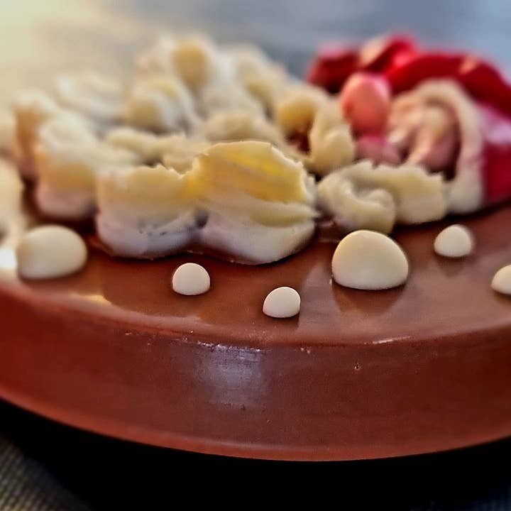 Cwtsh Chocolate - Wholesale Chocolate - Large Father Christmas Lollipop3