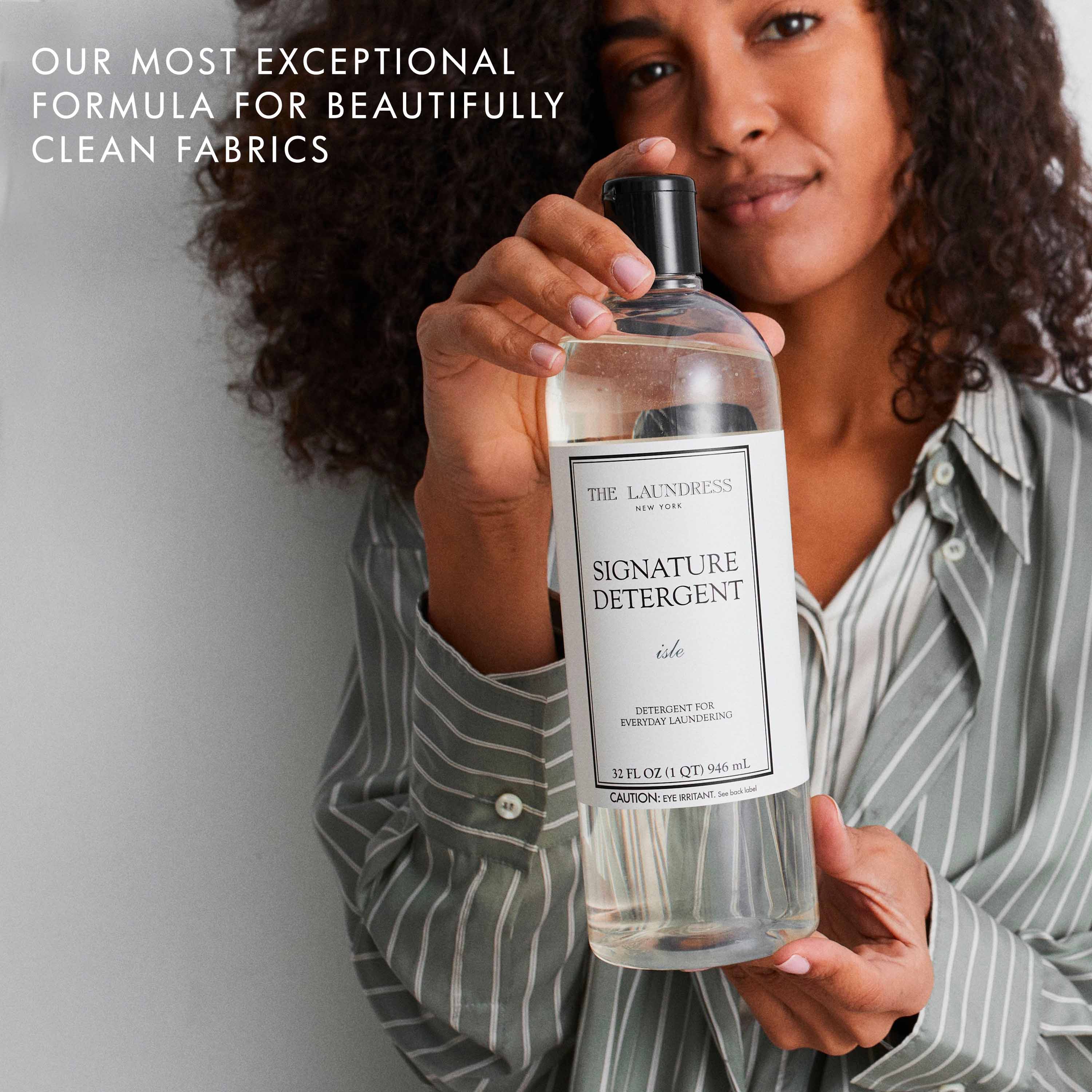 The Laundress - Wholesale Liquid Laundry Detergent - Signature Detergent Isle4