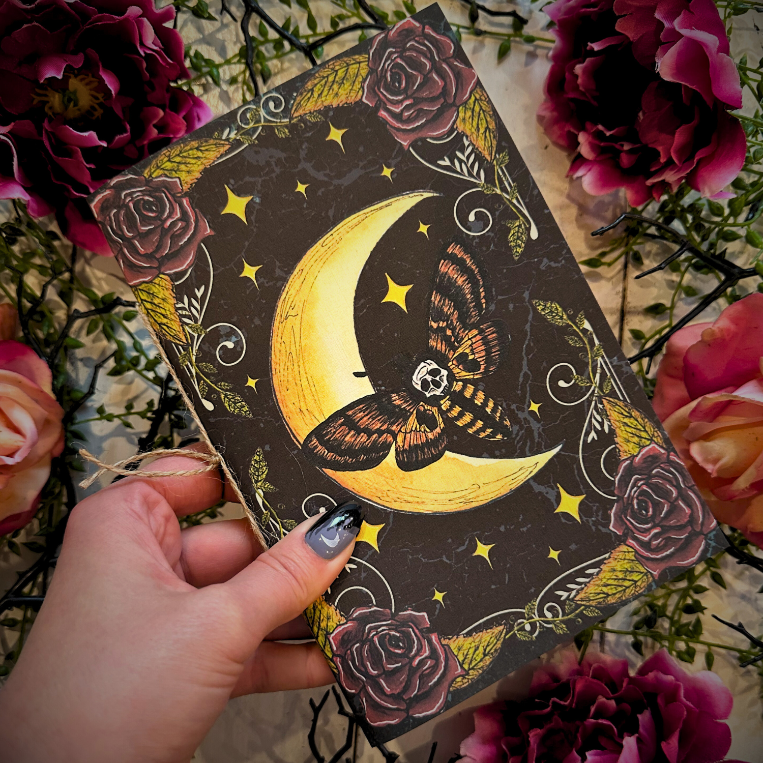 NOMAD Moon Magic - Vendita all'ingrosso Diari/agende - Diario estetico vintage fatto a mano, Witchy Death Moth Moon2