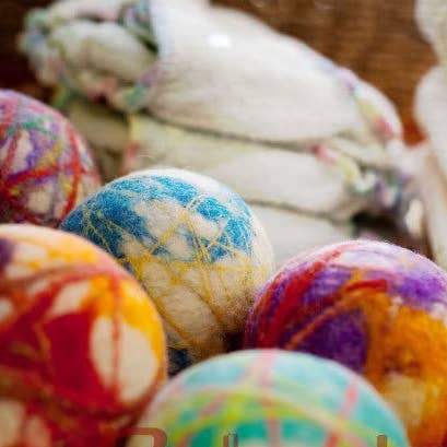 Wool Jamboree - Wholesale Dryer Balls - Tie Dye Stripe Dryer Balls4