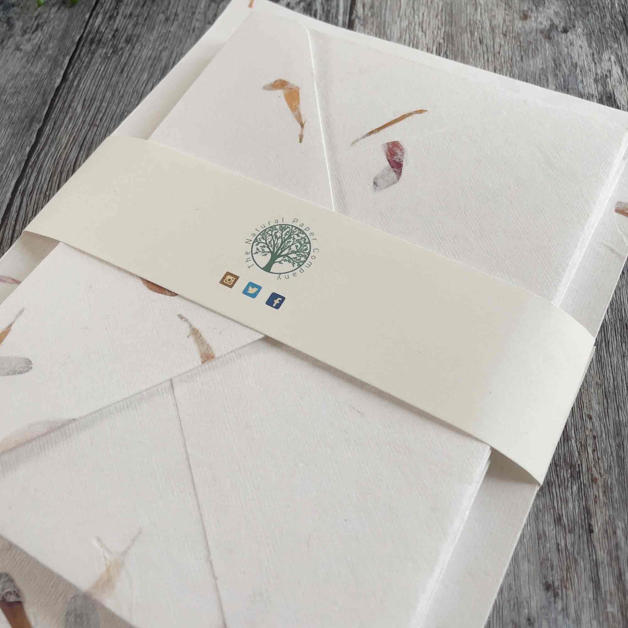 The Natural Paper Company - Wholesale Stationery/Notecard Set - Aster - Floral Handmade Paper and Envelope Set3