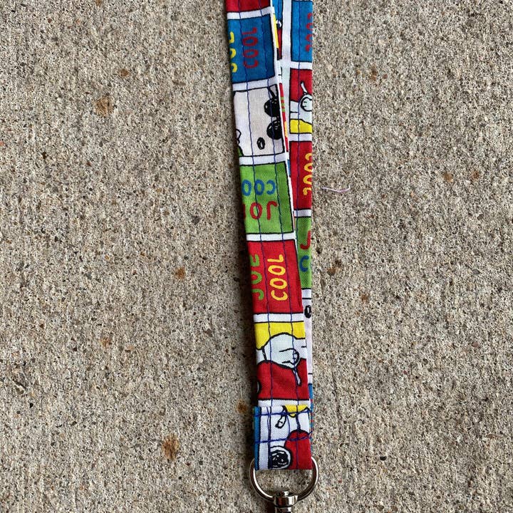 Made Brite Creations - Wholesale Lanyard - Women's - Snoopy Lanyard Snoopy Keychain1