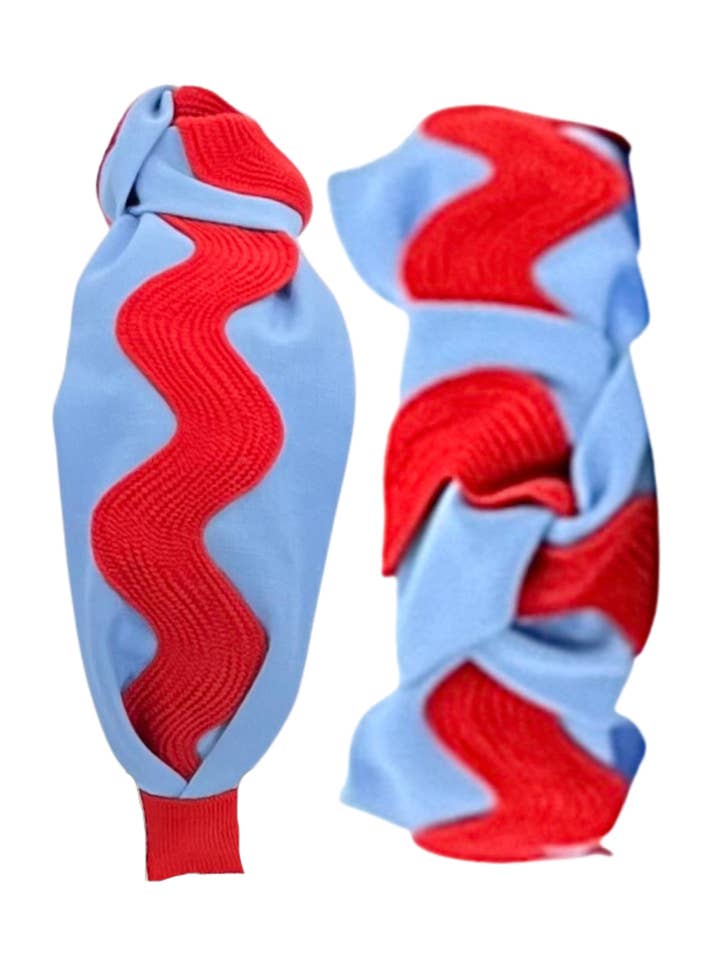 Sac à riz rouge sur fond bleu poudré pour la vente par Pretty Happies