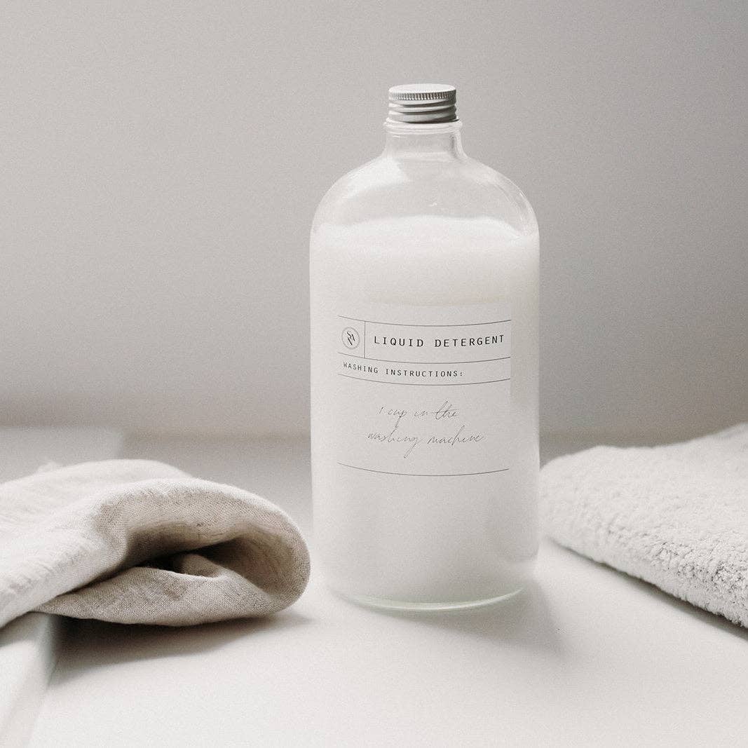 So At Nature – wholesale Laundry detergent powder/pods – 1L Glass Laundry Bottle With Silver Lid - Pesula1