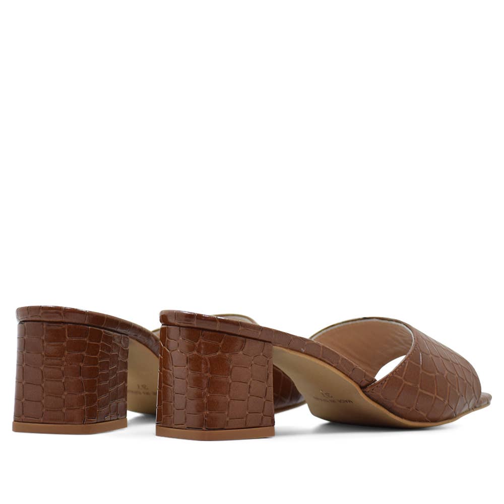 Elodie - Wholesale High Heels - Women's - TEMECULA PATENT LEATHER CLOG5