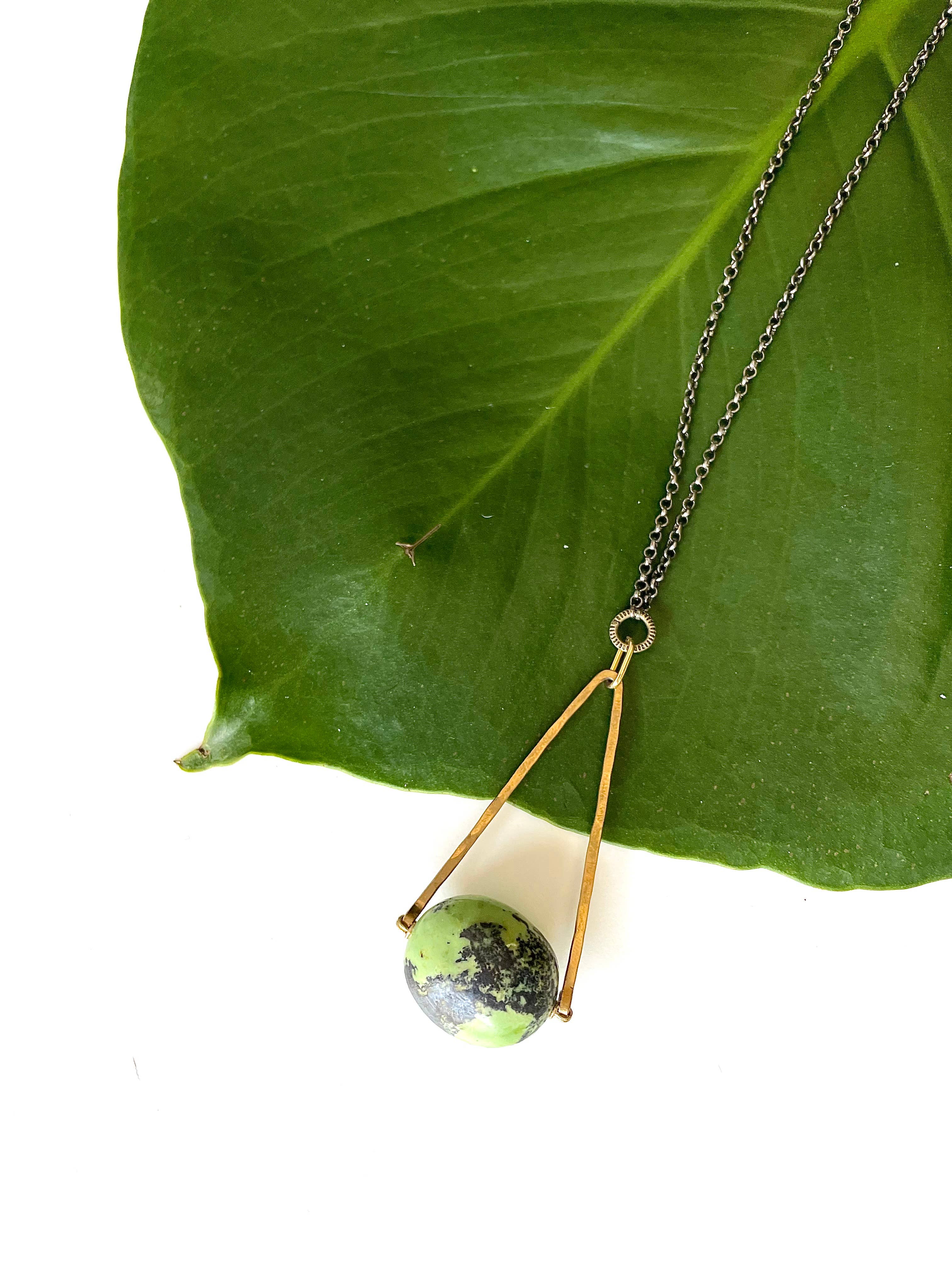 Third & Co. Studio – Colar pingente/pendente por atacado – Colar de bronze e turquesa verde1