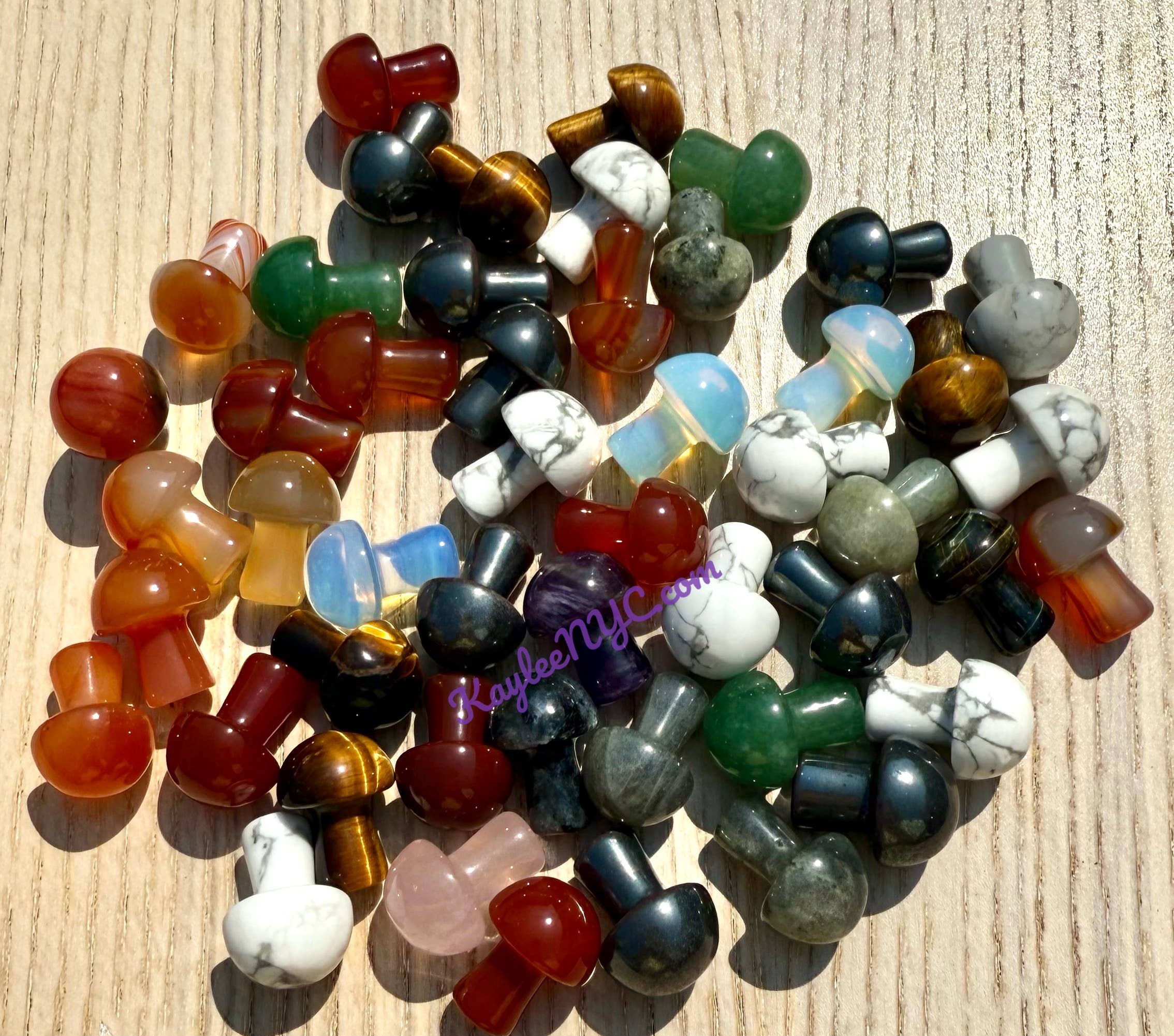 KayleeNYC – Engroshandel Spirituelle sten og krystaller – Blandet krystalsvamp 20mm helbredende krystaller helbredelse3