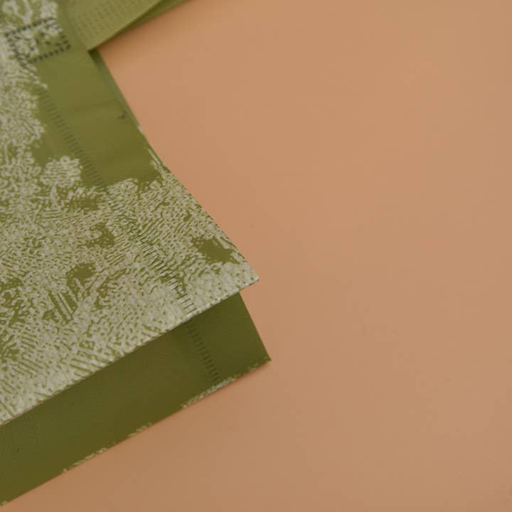 ByHome - Wholesale Gift Bag - 50 pcs, 3 sizes Matcha green line art non-woven gift bag