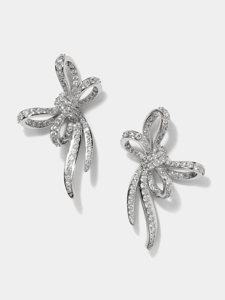 ORECCHINI A LOBO CON FIOCCO LE BISOU PAVÉ per la vendita all'ingrosso da parte di NADRI