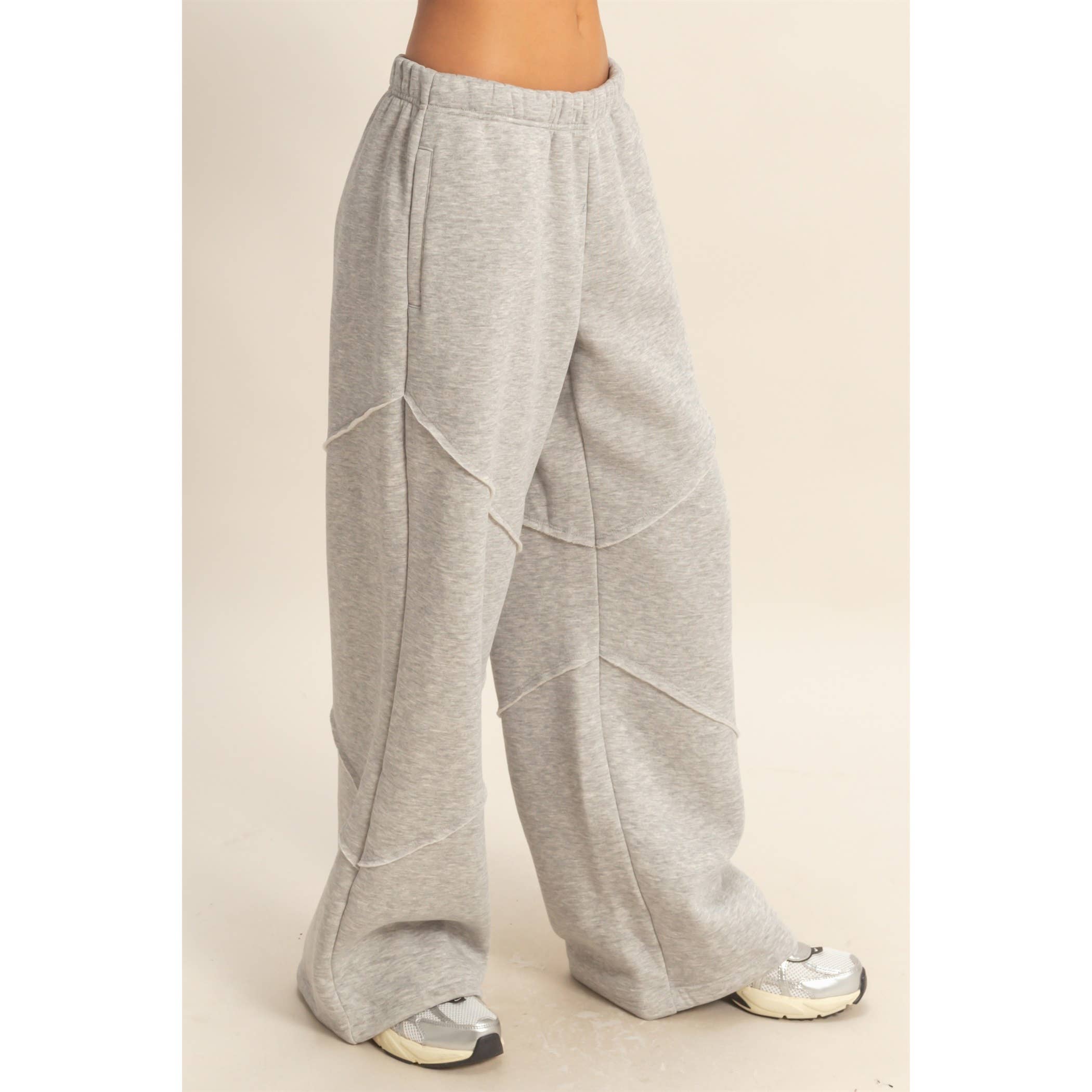 HYFVE - Wholesale Lounge Sweatpants/Joggers - Women's - Relaxed-Fit Jogger Pants With Pocket Detail4