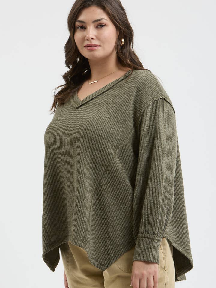 Blu Pepper - Wholesale Knit Top - Women's - PLUS V NECK ASYMMETRICAL HEM LONG SLEEVE KNIT TOP14