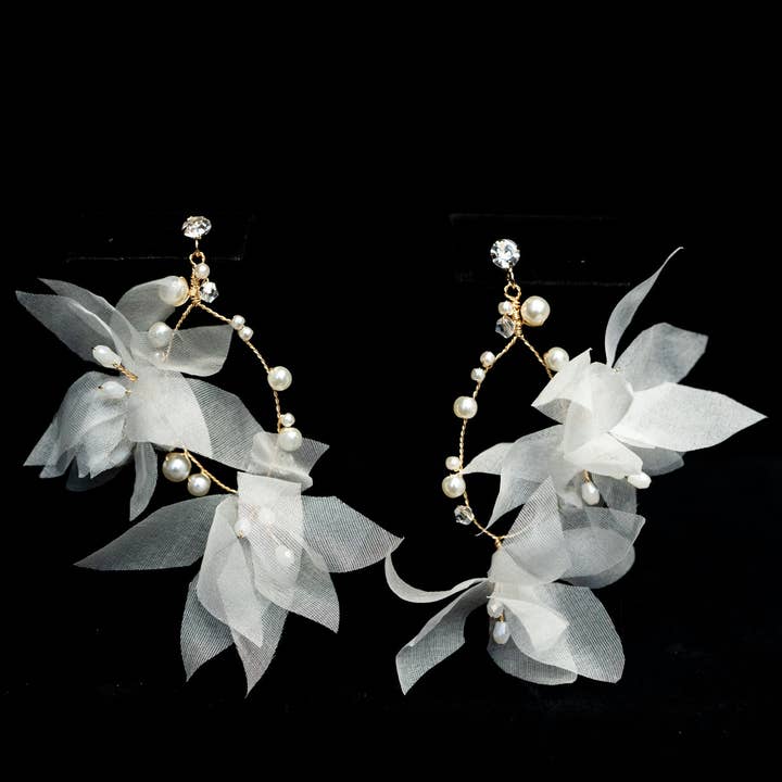 boucles d'oreilles 11 pour la vente par Brides and Belts