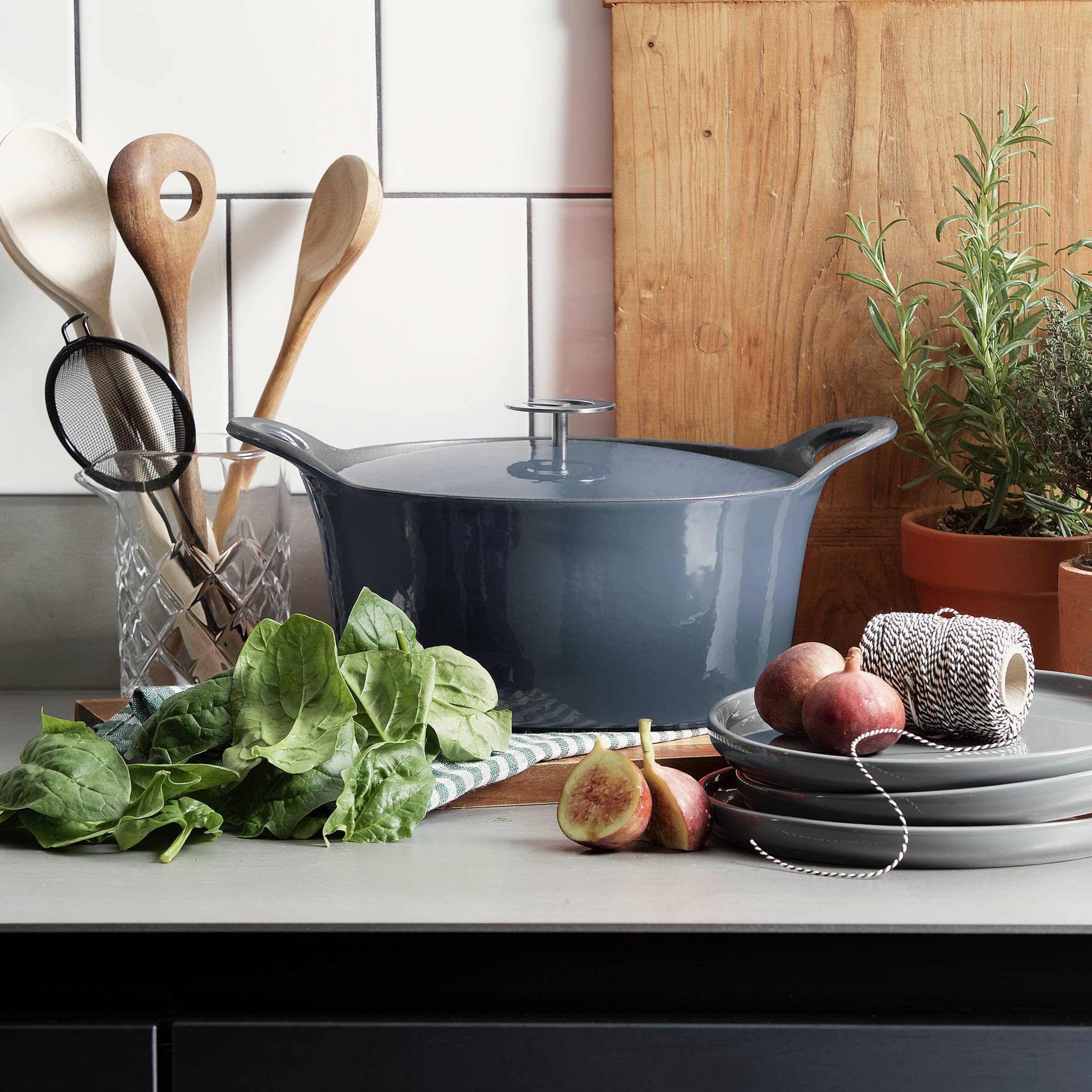 Amefa Couzon - Wholesale Cooking Pot - VOLCAN Enamelled Cast Iron Casserole Dish with Lid1