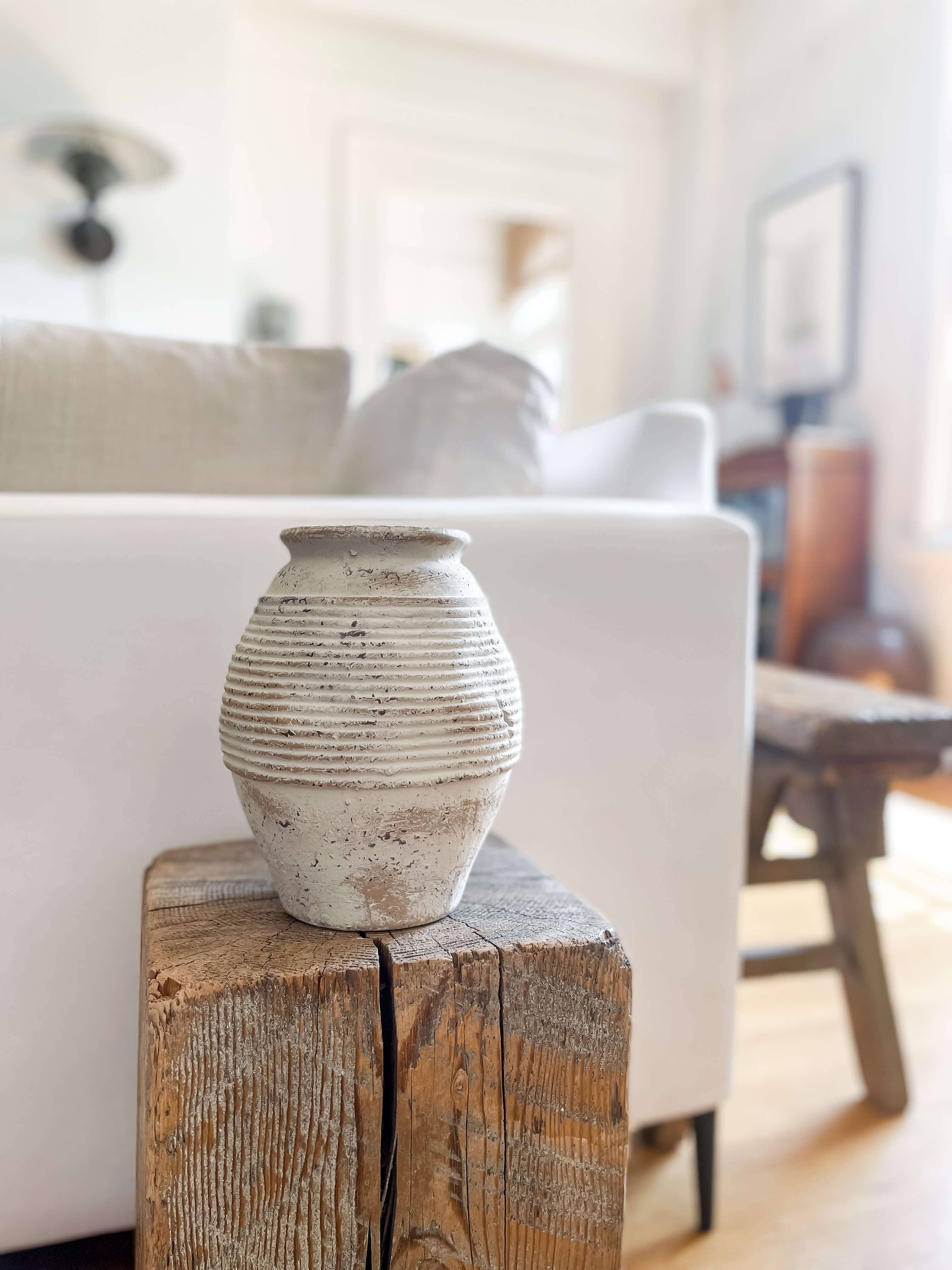 Hycroft Home Decor - Wholesale Vase - Toscana Rustic Vintage-Style Terracotta Vase with Aged Look2