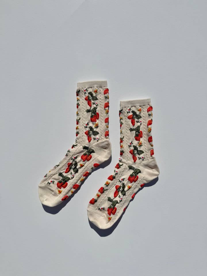Billy Bamboo - Wholesale Socks - Women's - STRAWBERRIES SOCKS11