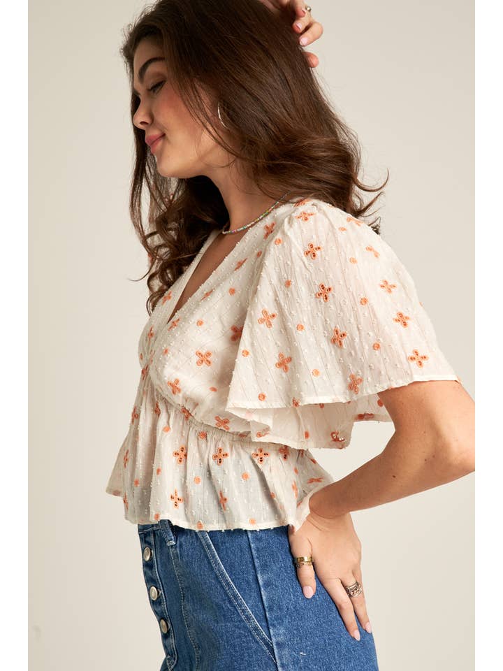 En Crème - Wholesale Blouse - Women's - Flutter Sleeve V-Neck Top3