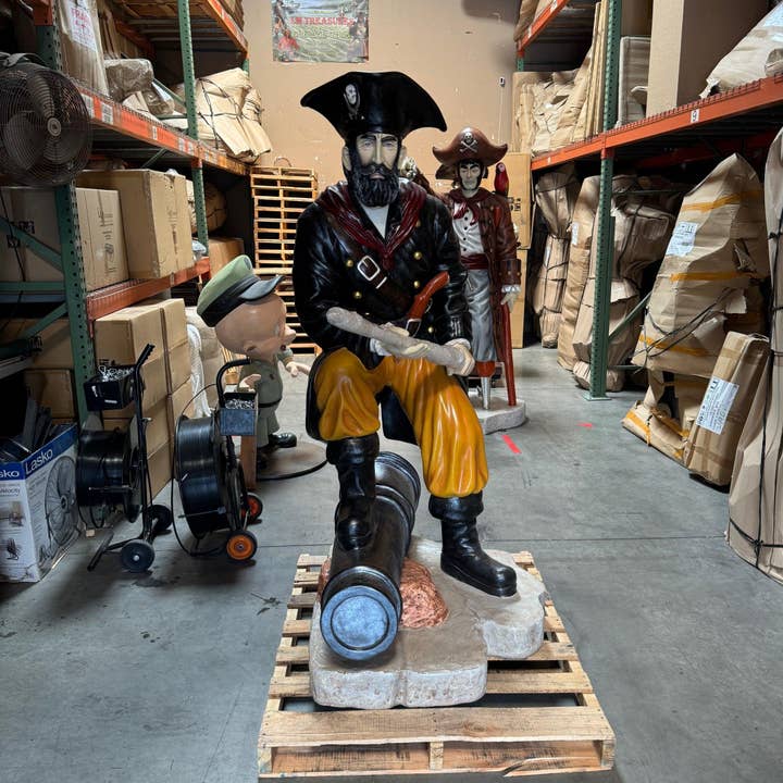 LM Treasures - Wholesale Decorative Figurine - Pirate on Cannon Life Size Statue7