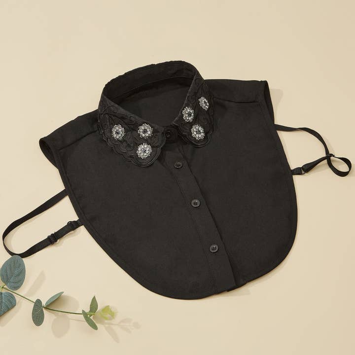 PEACH ACCESSORIES – wholesale Buttoned-down shirt – Women's – Floral Details Detachable Cotton Collar 77312