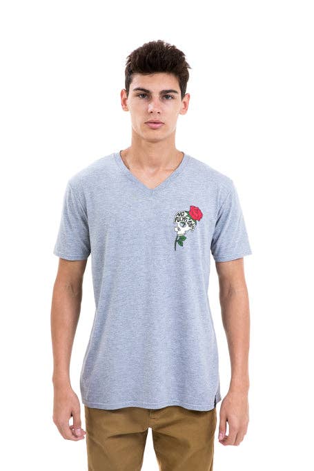 NoFuchsGiven - Wholesale T-shirt met print - Heren - „Live No Fuchs Given” t-shirt met V-hals voor heren1