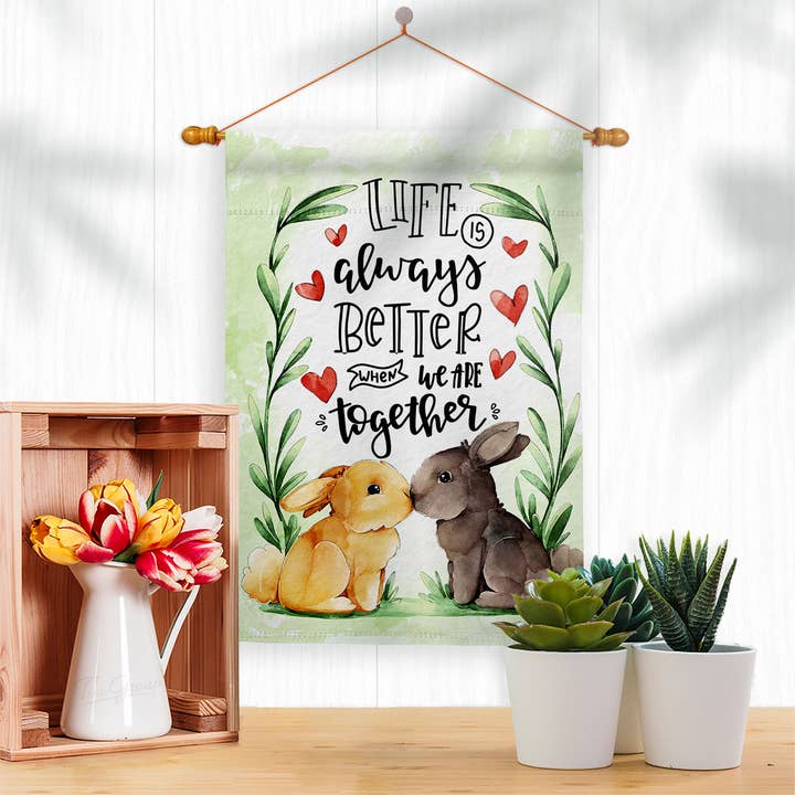 Two Group Flag Co - Wholesale Vlag - Als we samen zijn Sweet Life Inspirerende Critter Flag2
