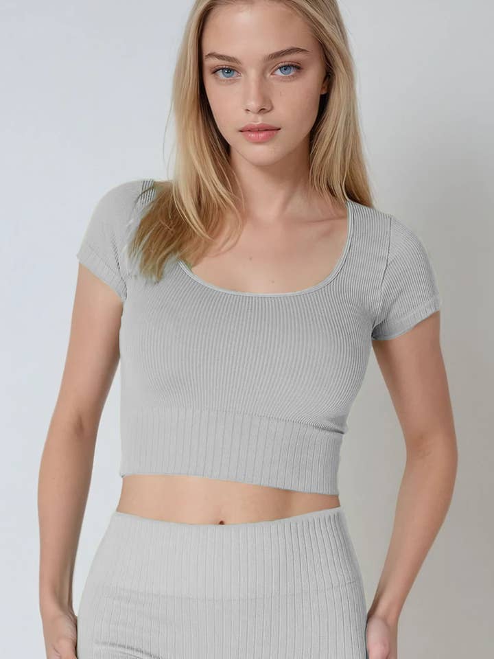 NIKIBIKI - Wholesale Knit Top - Women's - NS8230 - Scoop Neck Crop Top