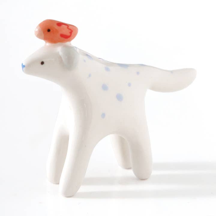 Dog & Bird / Ceramic sculpture for wholesale by Dodo Toucan