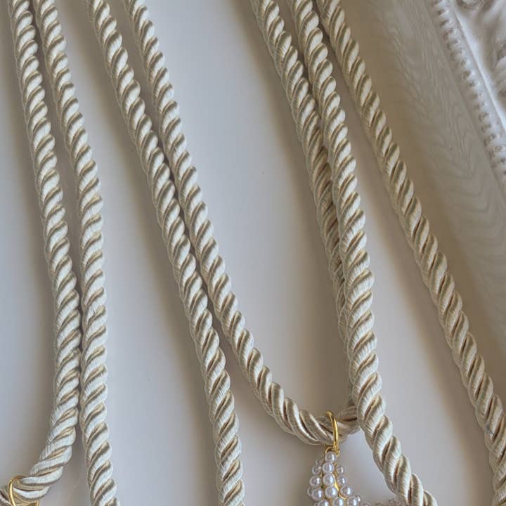 Starfish Necklace and other Purchase Wholesale jellua. Free Returns & Net 60 Terms on Faire trending on Faire.