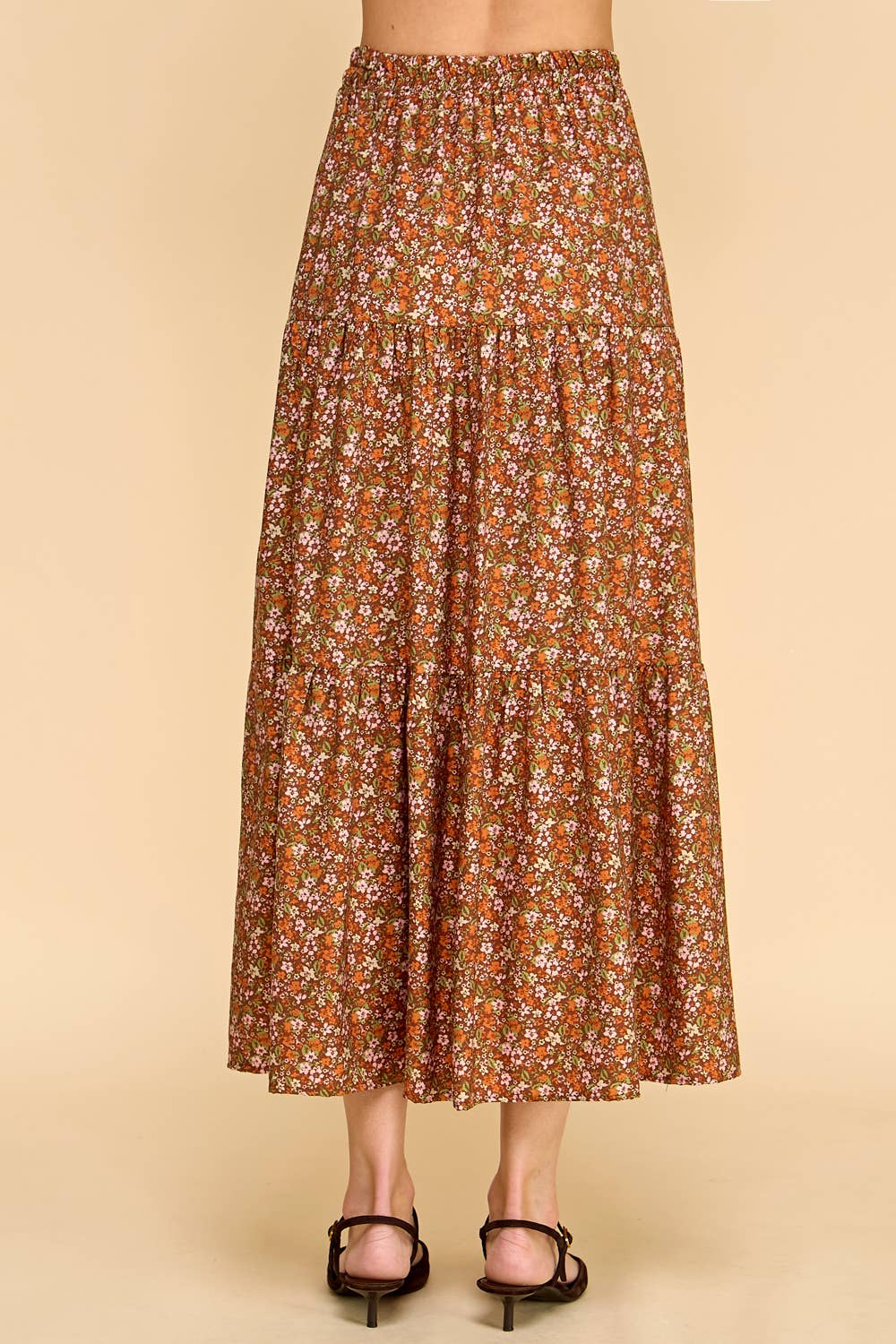 Rost Rostfärgad blommig maxikjol med volanger – Bohemisk långkjol för kvinnor för wholesale på Faire5