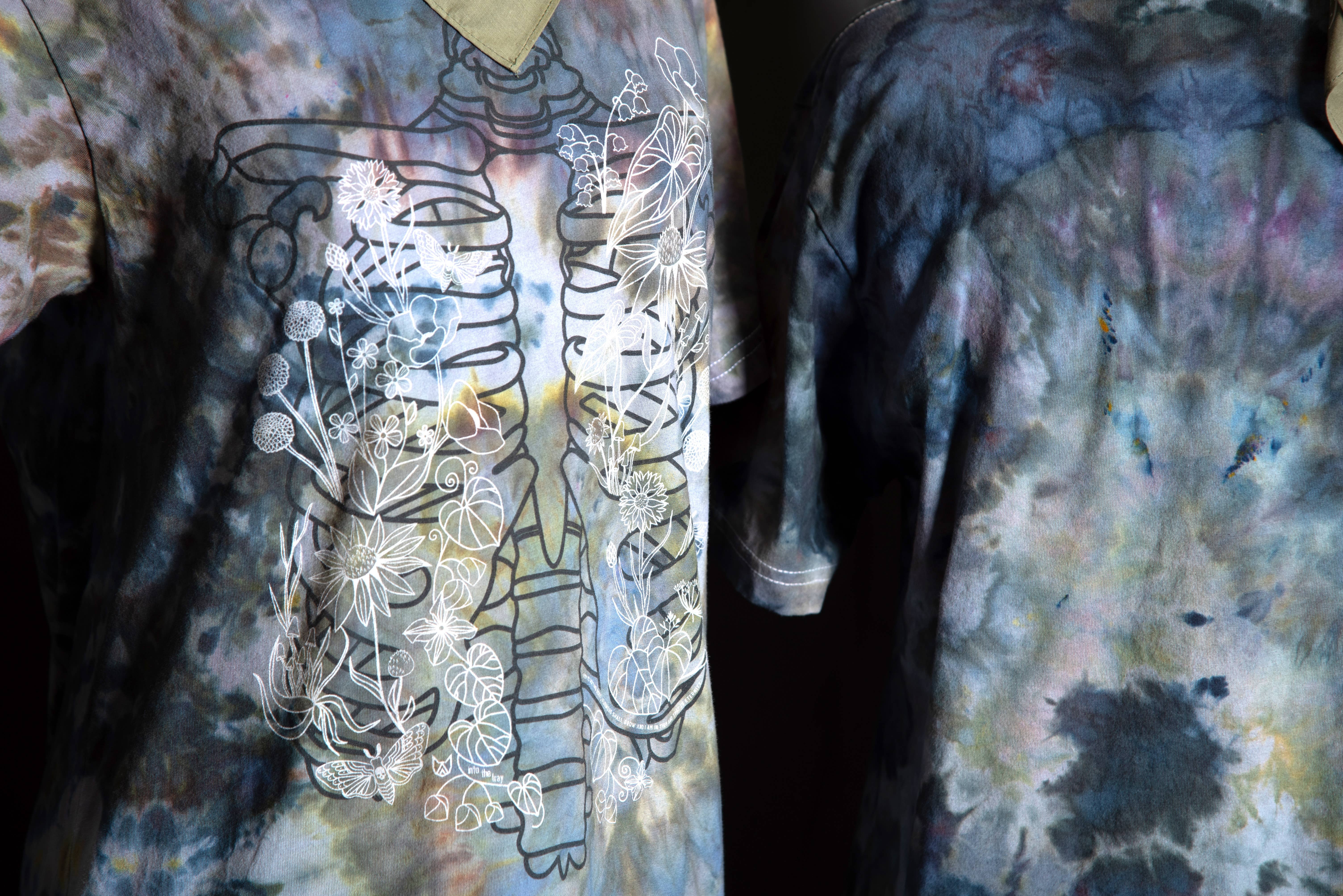 Variegate Design - Vendita all'ingrosso Maglietta serigrafata - Donna - T-shirt Ice Dyed | I fiori cresceranno5