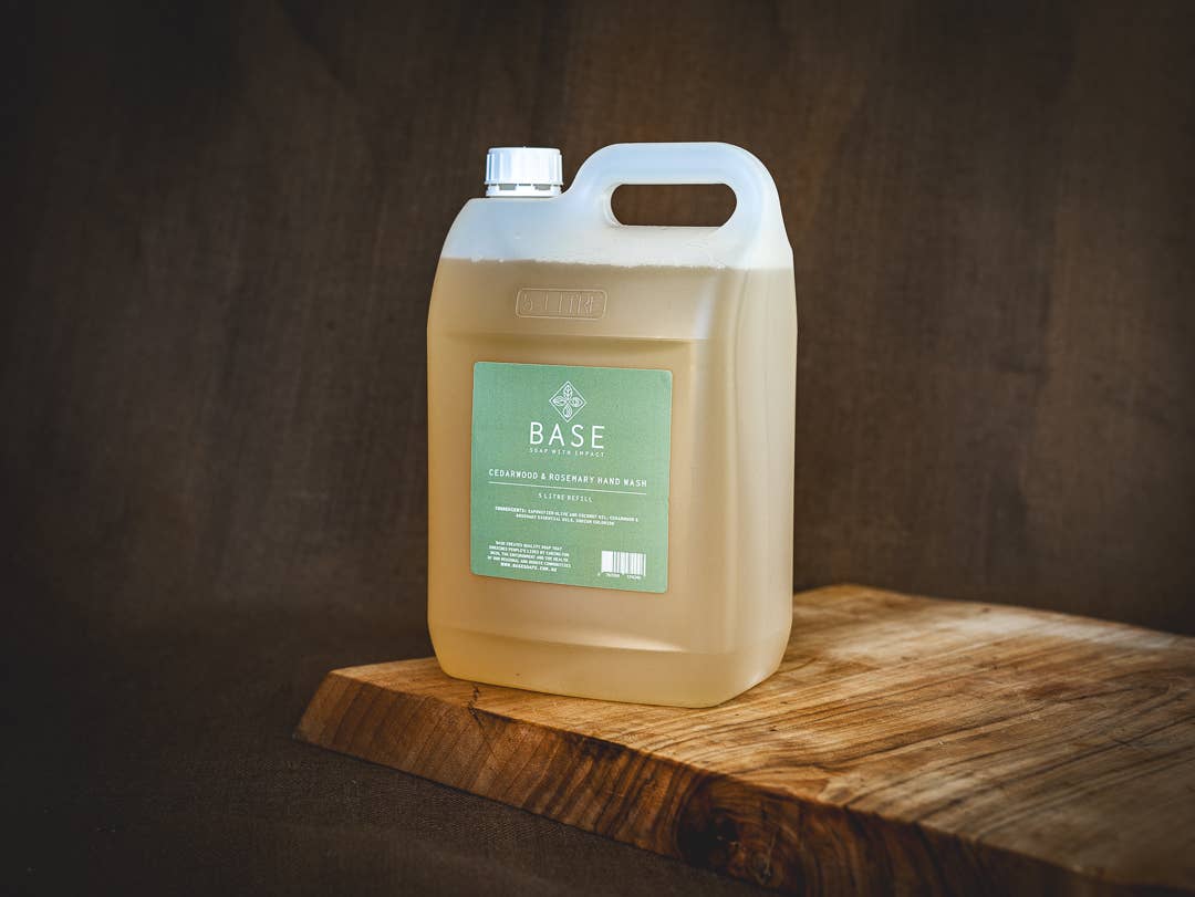 Base Soaps – Sabonete para as mãos por atacado – Recarga de 5 Litros Lava Mãos Cedarwood & Alecrim0