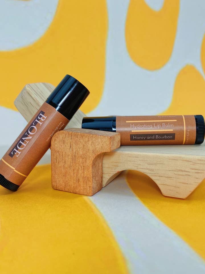 Baume à lèvres au miel et au bourbon pour la vente par Blonde By Kiara Joyce