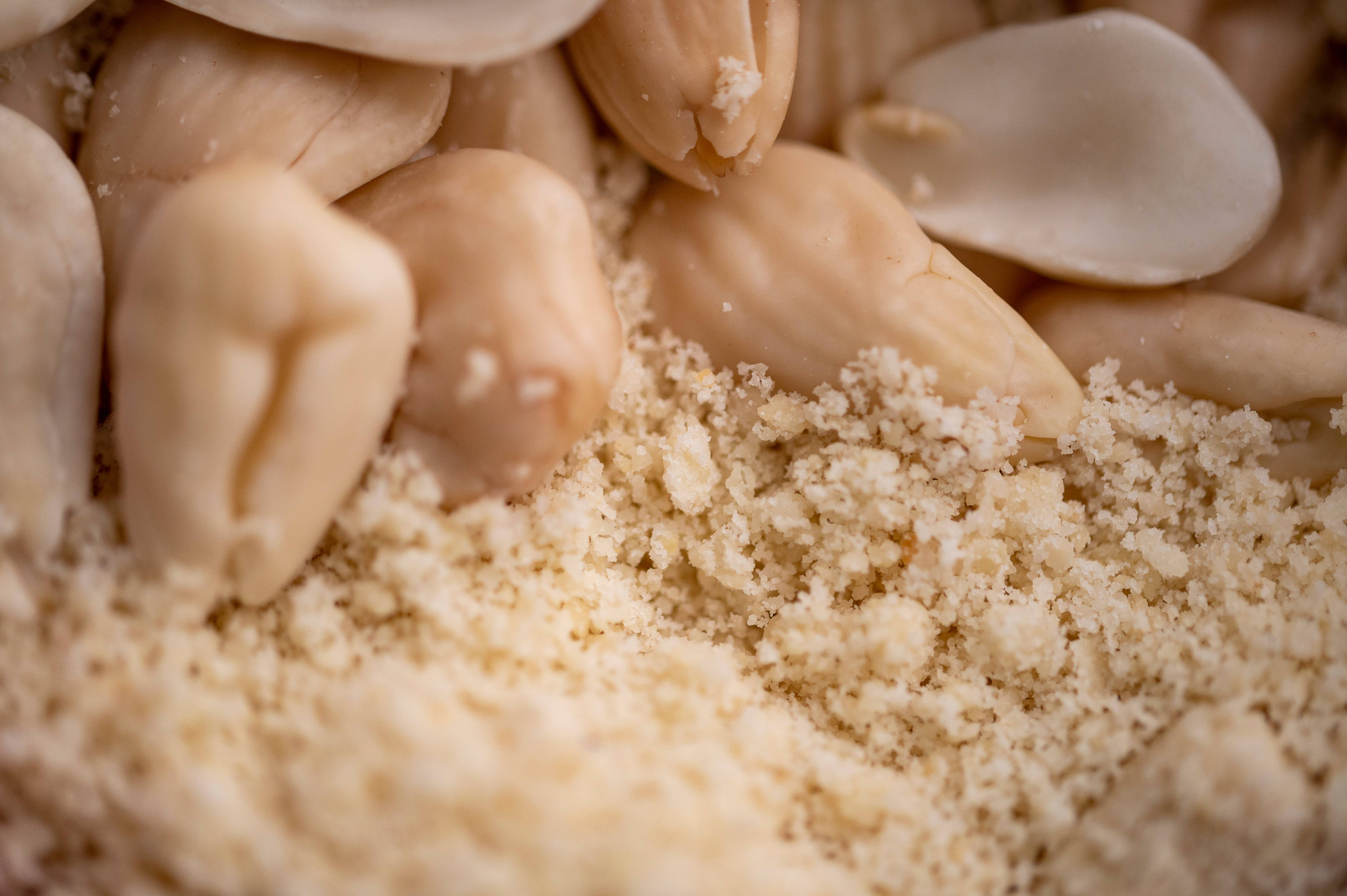 Donna Francesca - Wholesale Flour - Almond Flour 250 g - Made in Italy Premium Quality2