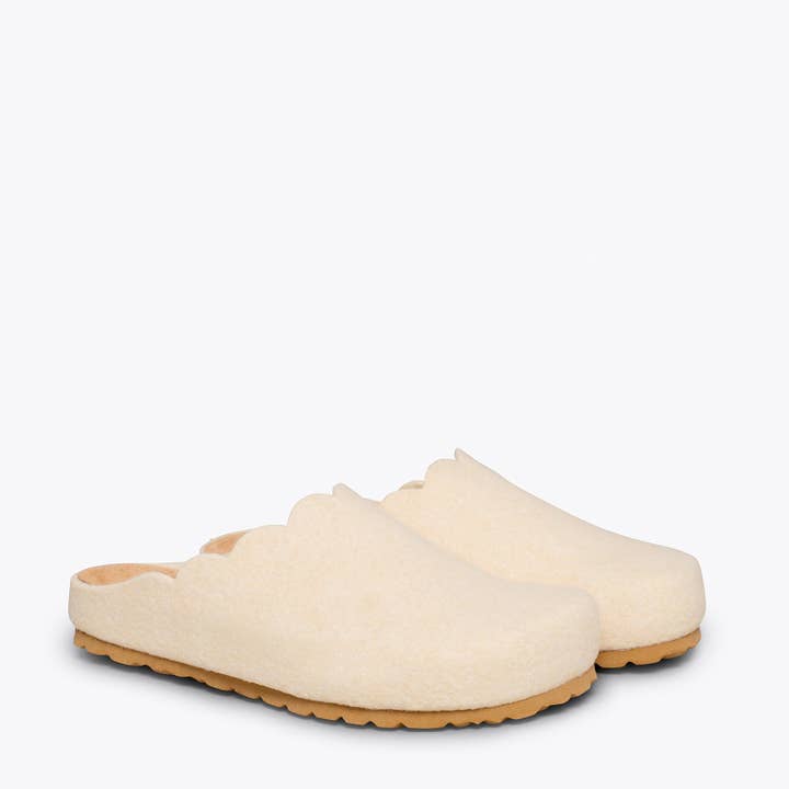 miMaO - Venta al por mayor Zuecos - Mujer - SWEET HOME Zapatilla de casa BEIGE de mujer