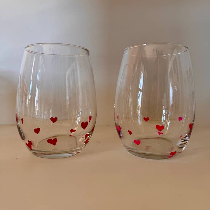 Hand Painted Glass, Co - Wholesale Wine Glass - Mini Hearts Stemless Wine Glass – 20 oz2