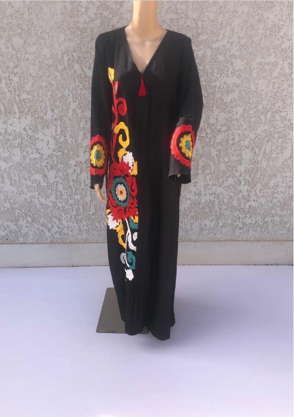 Gipci - Wholesale Kaftan - Women's - Black Flower Embroidered Caftan with Tassels1