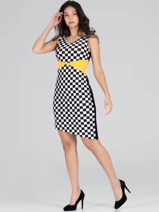 Scollo a V asimmetrico da donna, a quadretti e pizzo giallo per la vendita all'ingrosso da parte di Fever1 Fashion