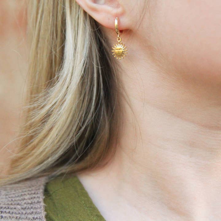 Bo and Ho - Wholesale Dangle earrings - Gold Sun Earrings2