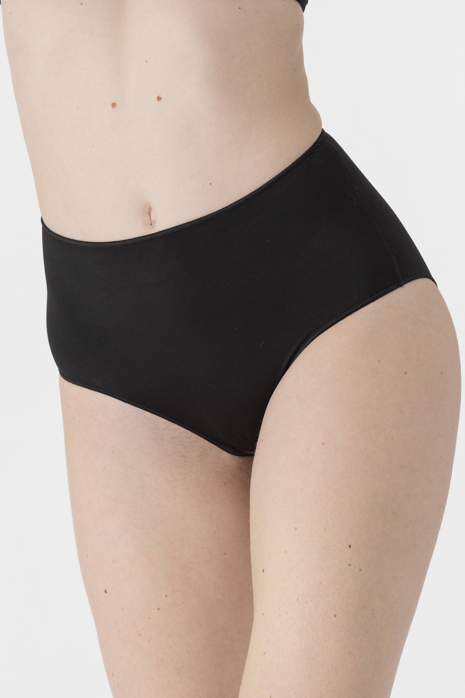 Maison Lejaby – Großhandel Unterwäsche – Damen – Maison Lejaby Unsichtbare weiße High-Waist-Höschen8