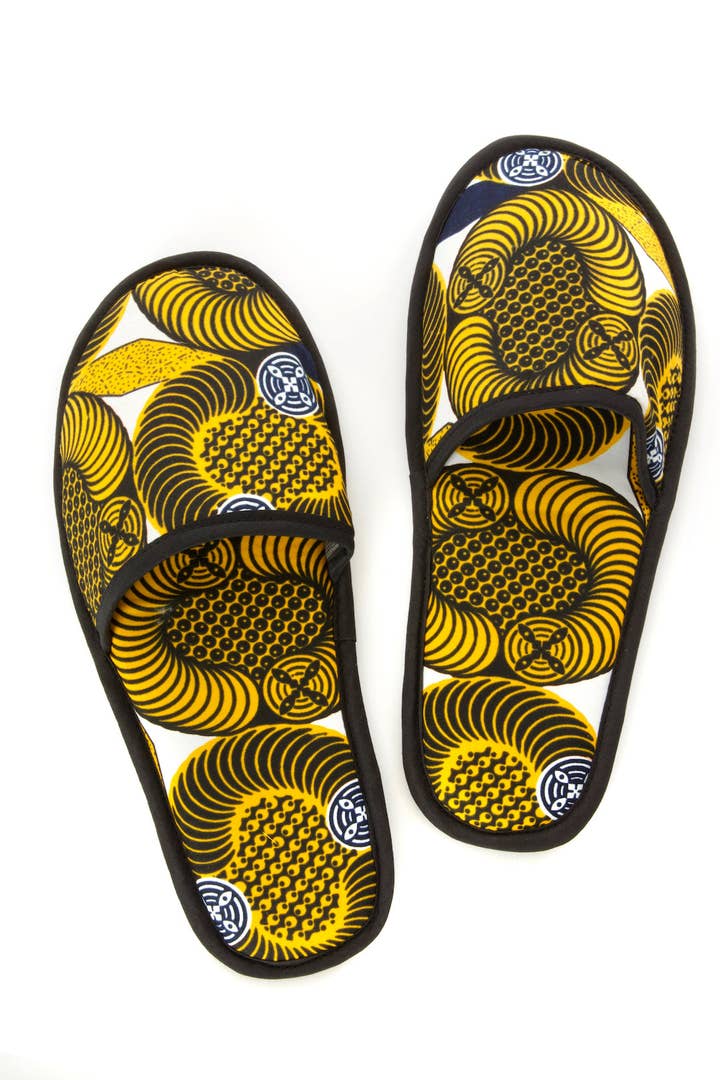 African Modern - Wholesale Slippers - Unisex - Large Assorted Ankara Cloth House Slippers from Ghana0
